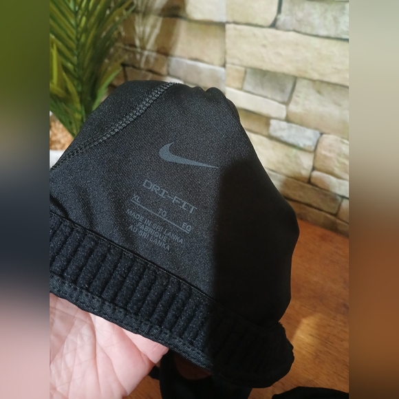 Set Of 2 Women's Nike Swoosh Sports Bras L/XL - Picture 4 of 4